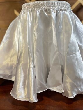 Satin’ like Full Circle Skirt - Shiny Silver White Sheen / No Brand or Label